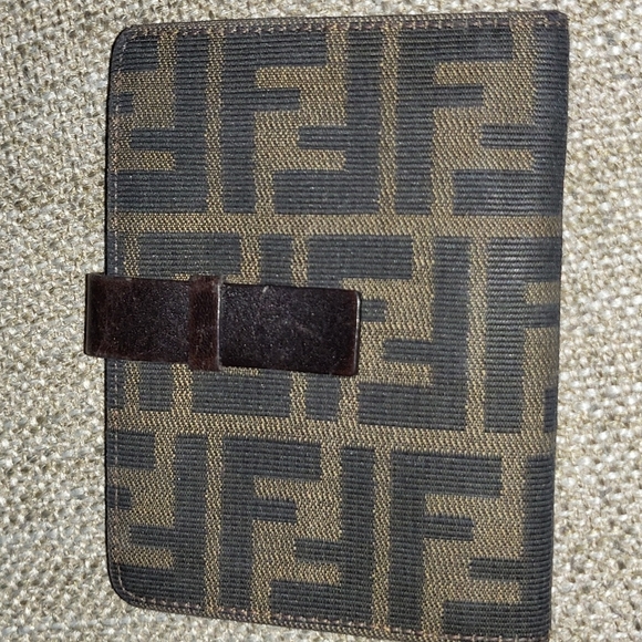 Vintage Fendi Bag π - Picture 11 of 15